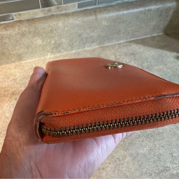 Tory Burch zipper wallet - Picture 7 of 9